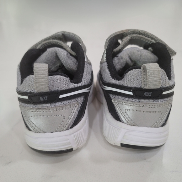 Nike Darts 9 Leather & Synthetic Silver and Black Toddler Size 4C - Picture 3 of 11